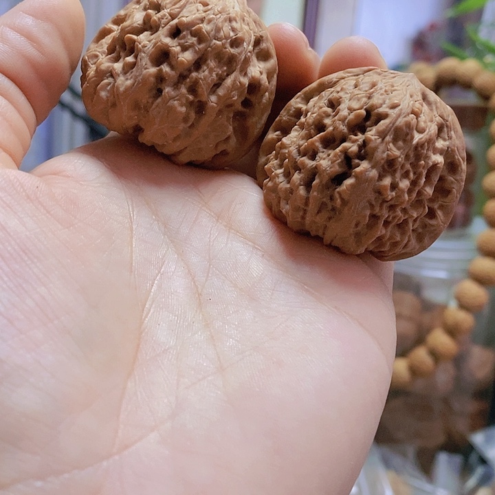 【闪购商品】文玩核桃把件41.5平谷凹底