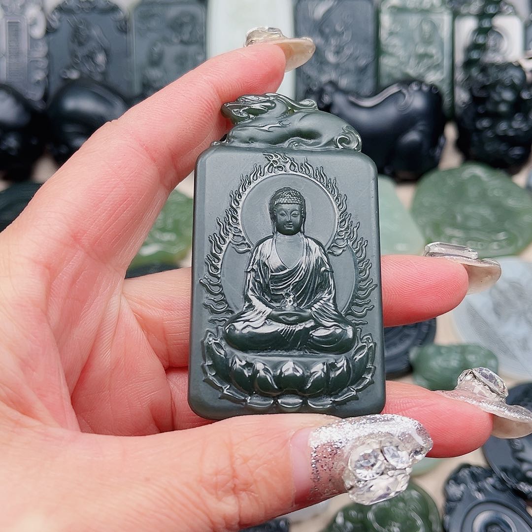 和田玉颈饰未镶嵌双**美