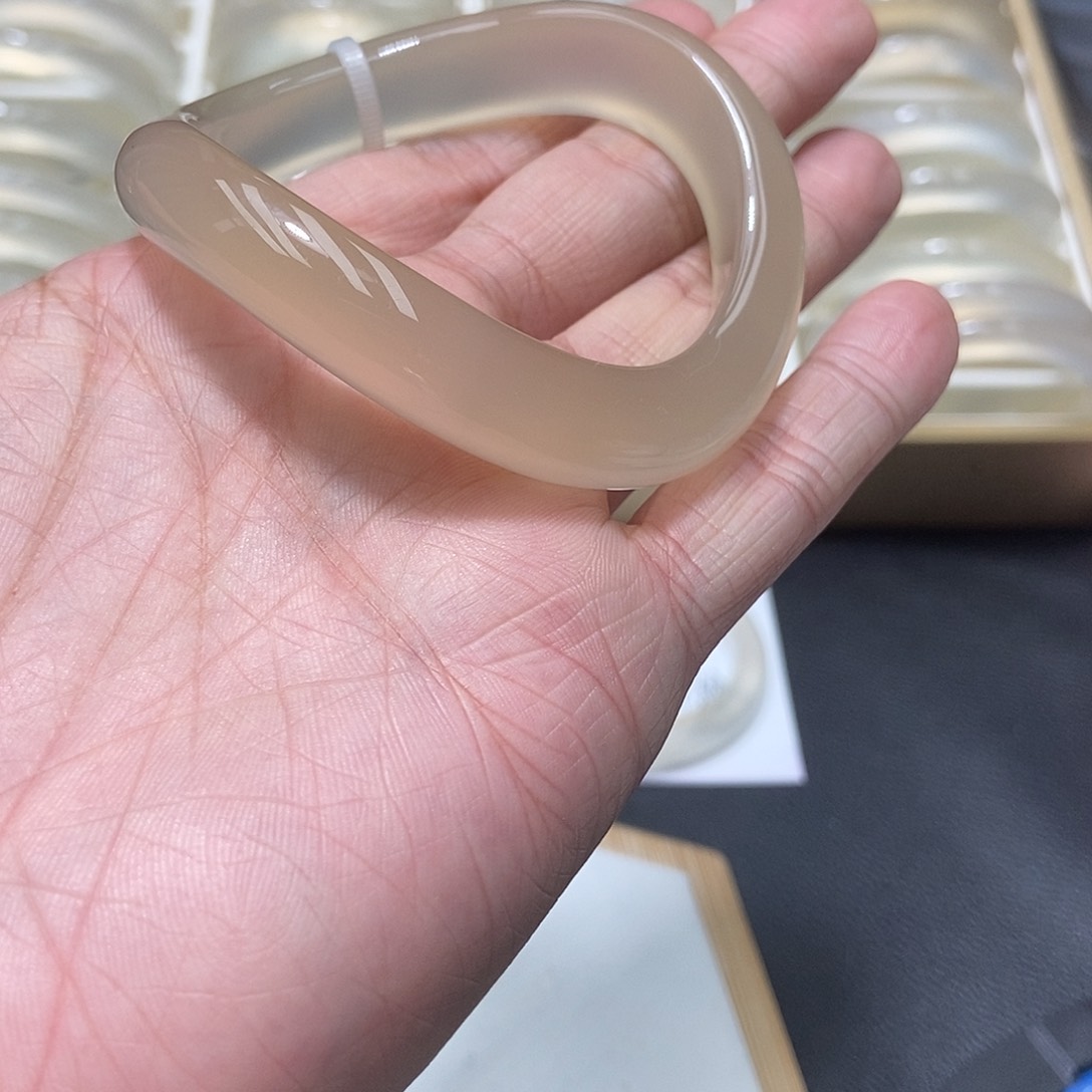 玛瑙/玉髓手镯未镶嵌幸****连007