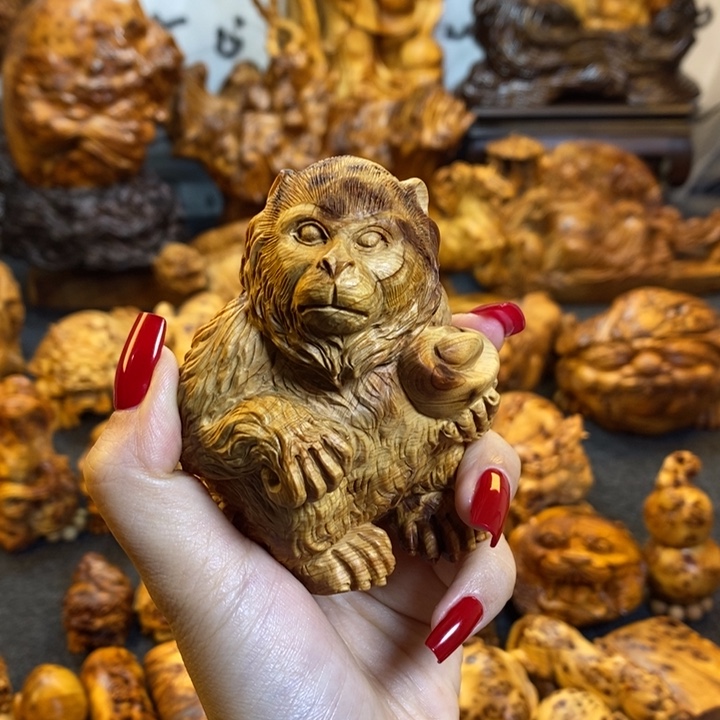 小***东崖柏猴子手把件手把件