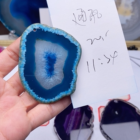 玛瑙/玉髓颈饰未镶嵌通****?