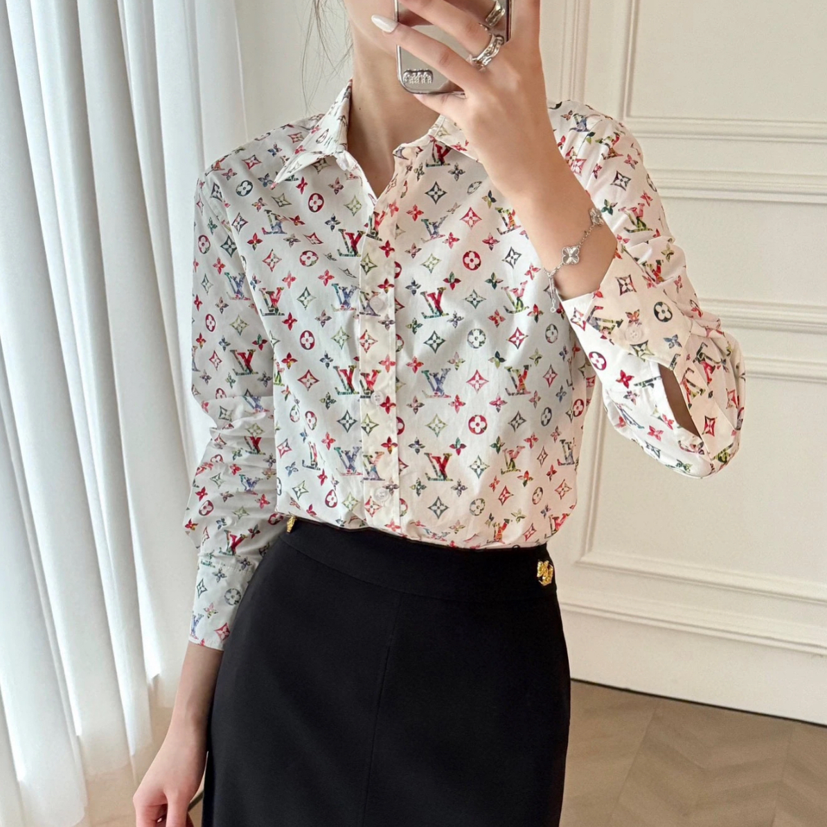 99新 LouisVuitton/路易威登 玄色 白色满印彩色衬衫 34码/99新