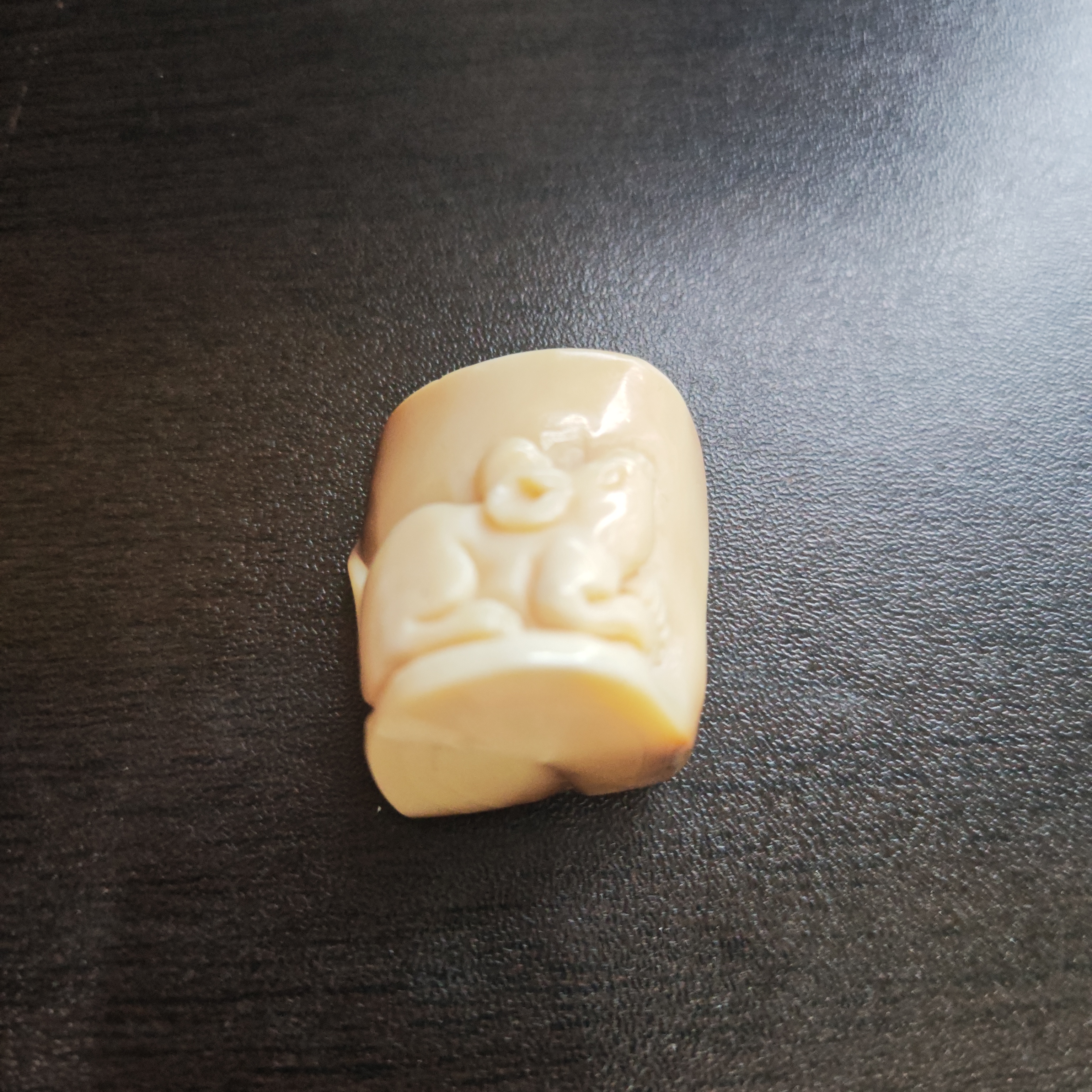 猛犸约17克雕刻件XY549