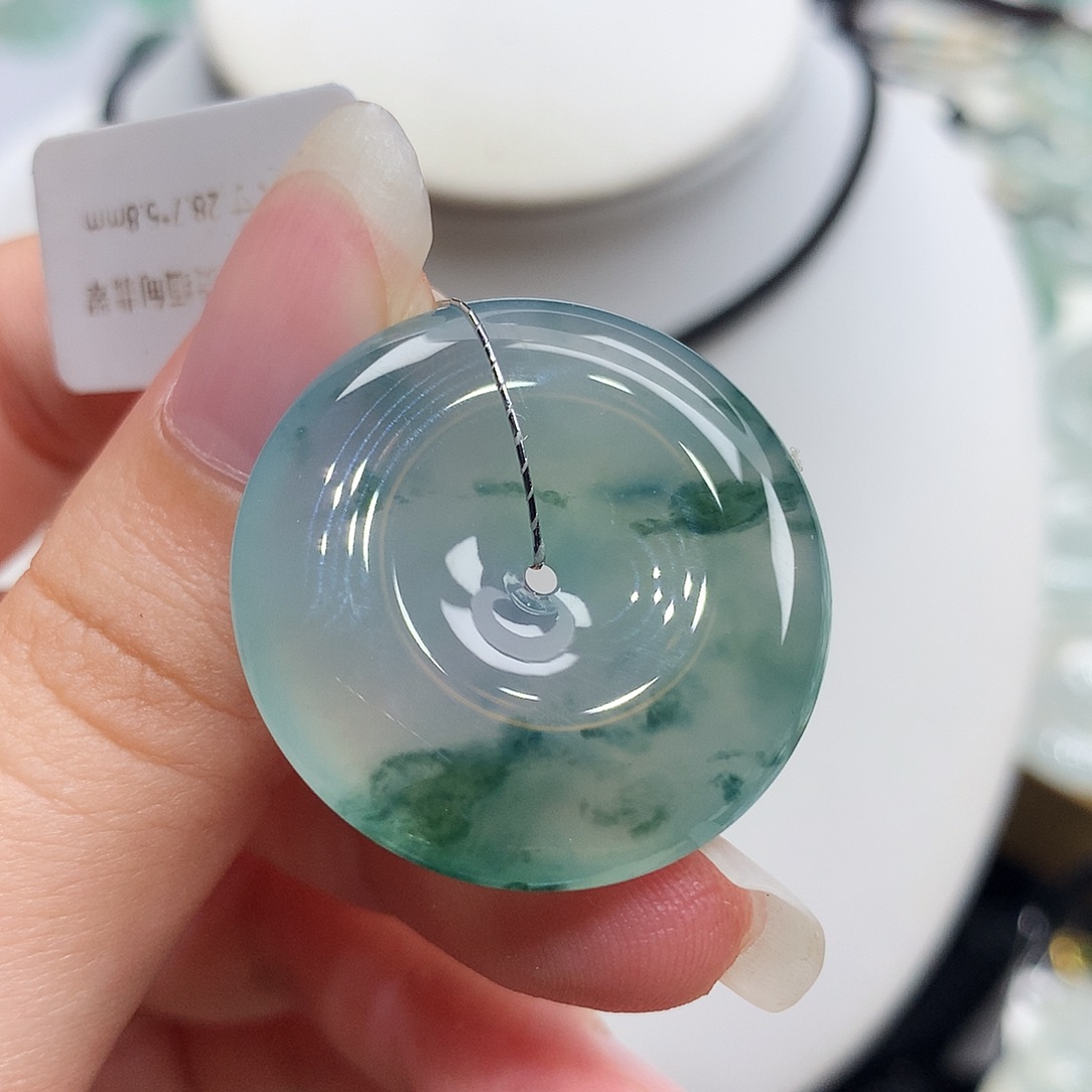 翡翠未镶嵌胸饰翡翠115，28.7/5.8