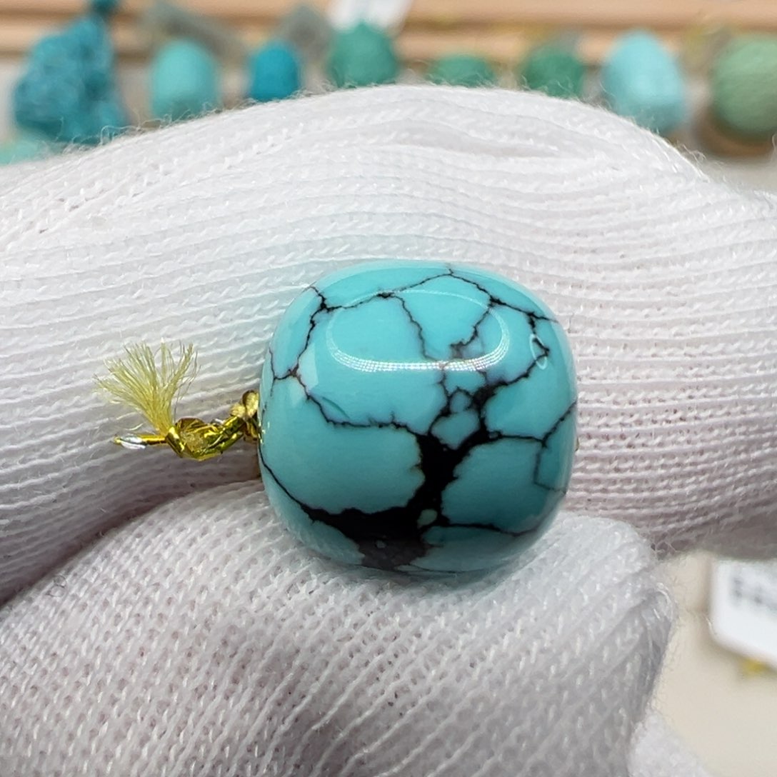 绿松石配饰未镶嵌