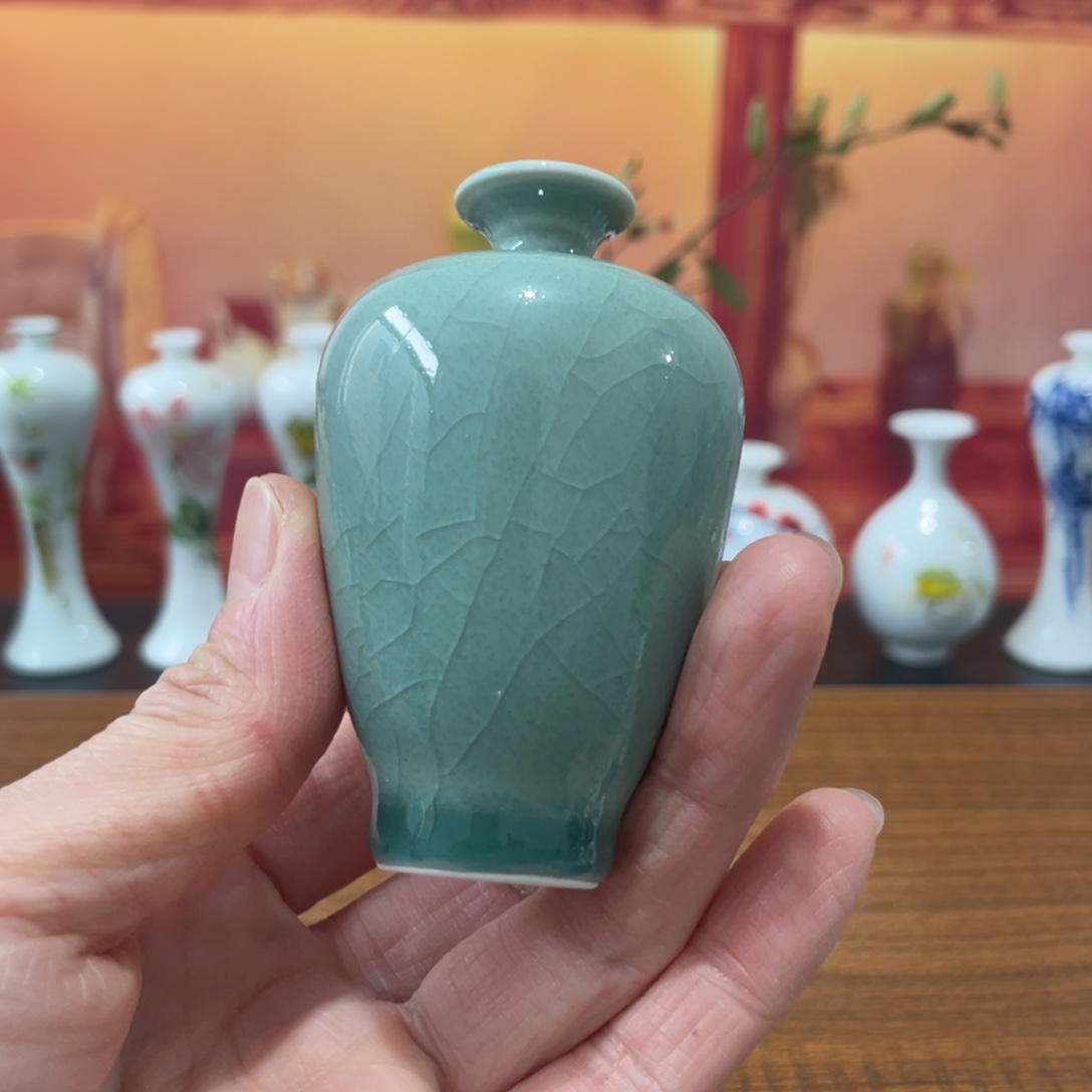 陶瓷景德镇小花瓶等着你