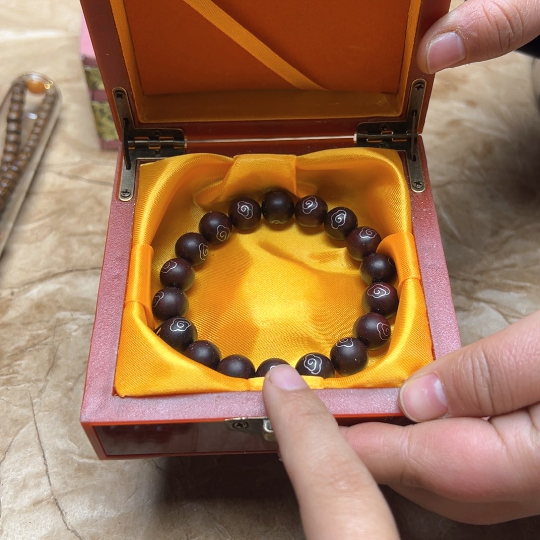 大叶紫檀（黑酸枝木类）