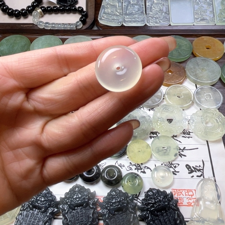 蛇纹石玉挂件未镶嵌不*-