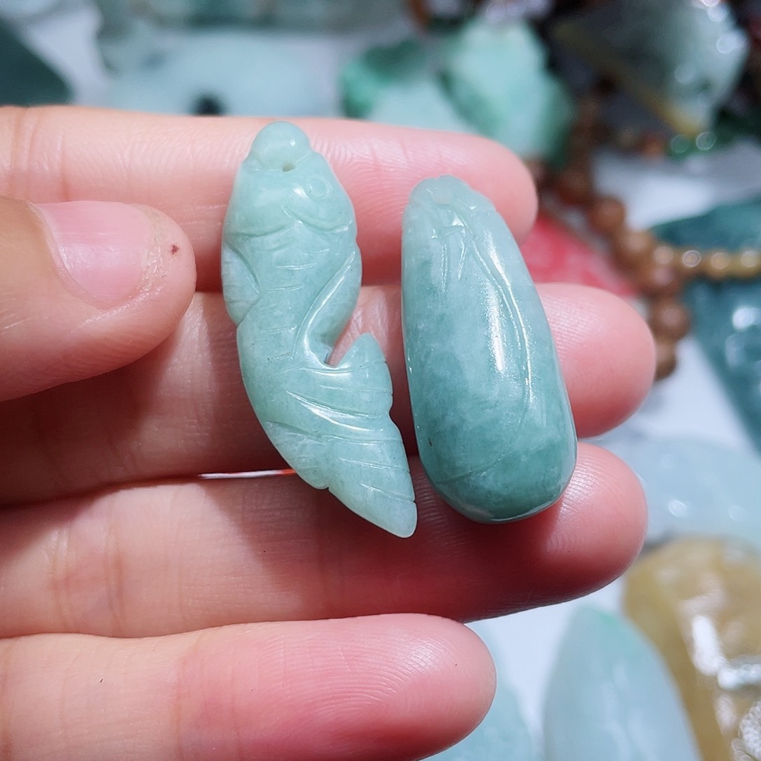 翡翠颈饰未镶嵌翡翠