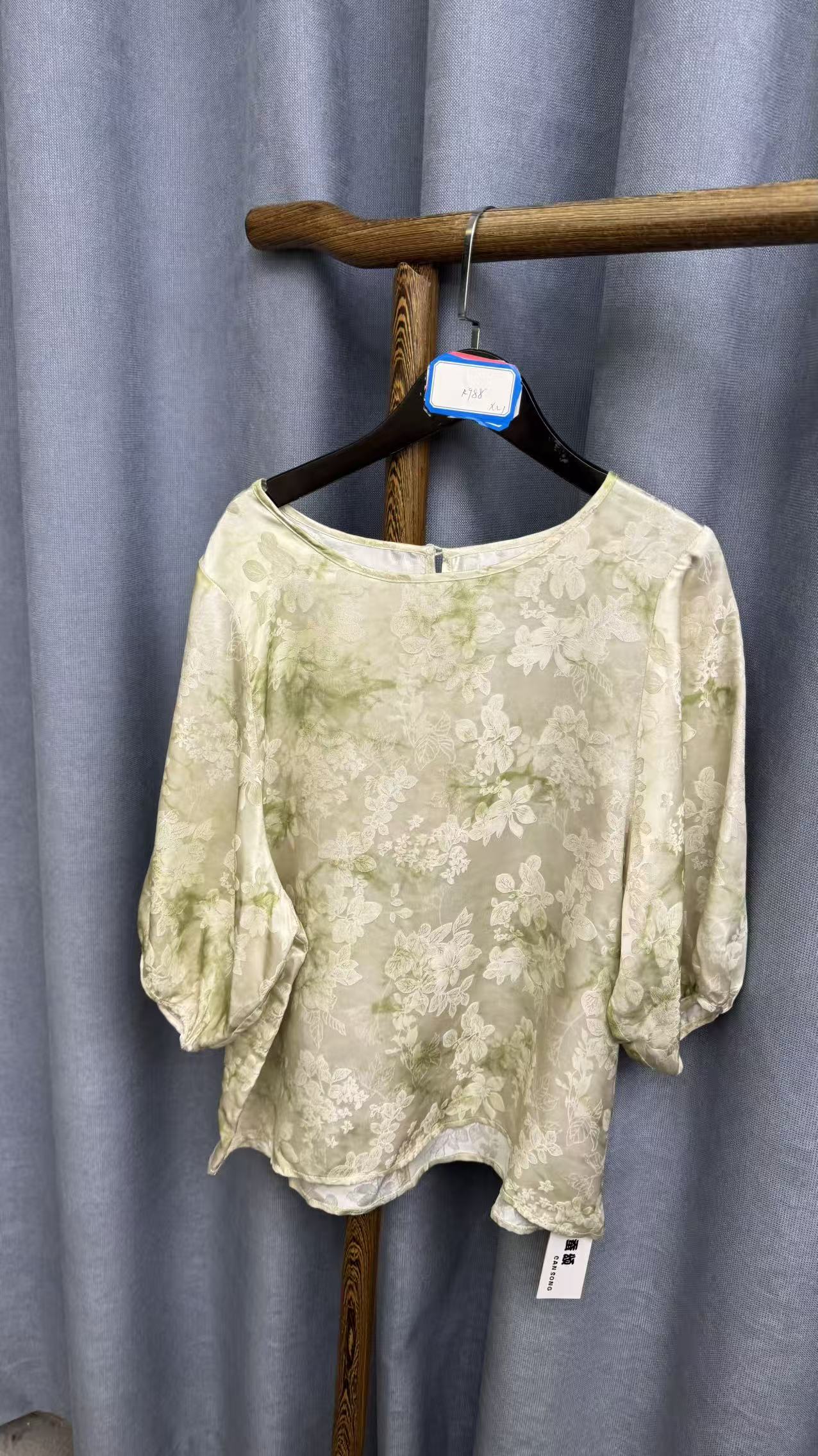 （瑕疵）秋季新款休闲时尚圆领桑蚕丝短袖上衣女R971