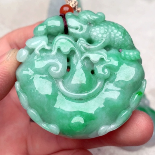 翡翠吊坠(不含链)未镶嵌