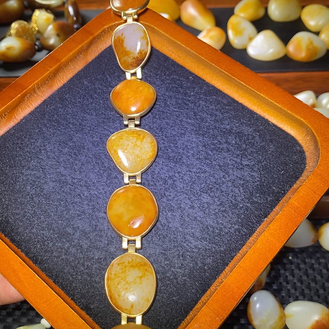 手串18K金镶嵌和田玉