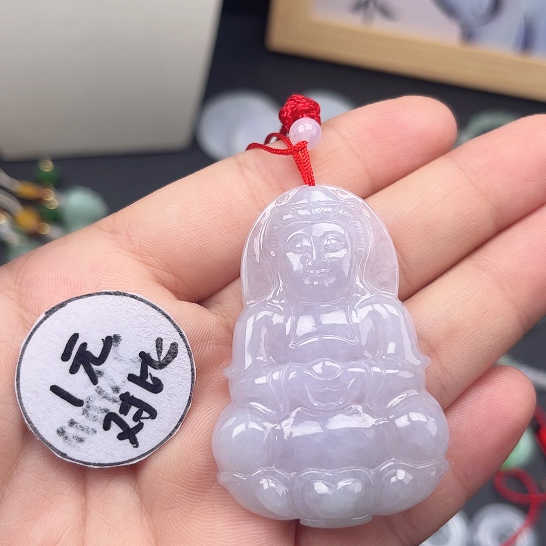 翡翠未镶嵌颈饰正装观音