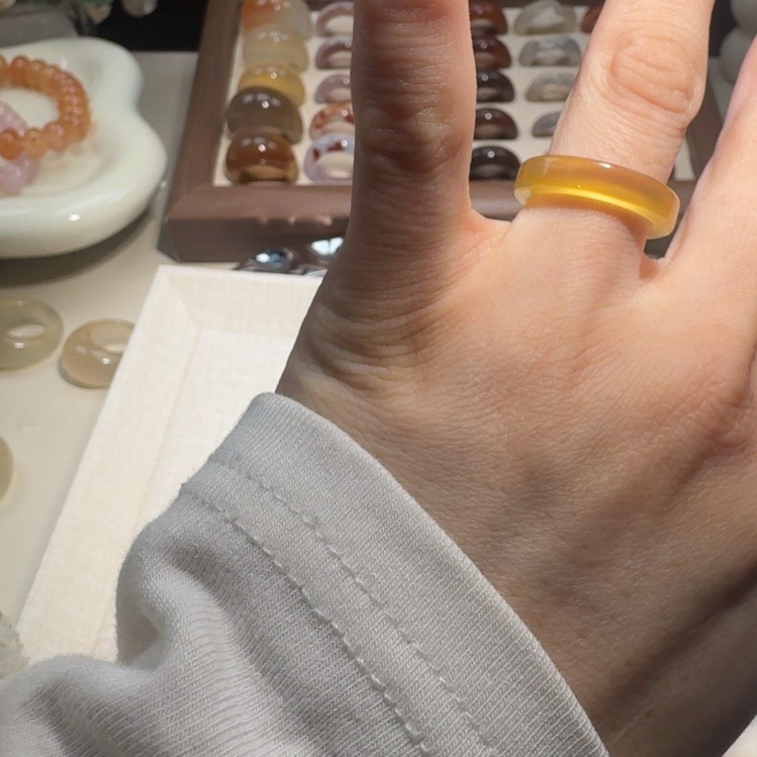 甜***豆玛瑙/玉髓未镶嵌戒指