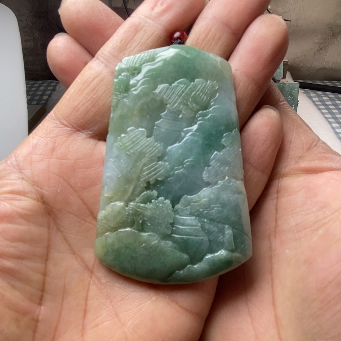 翡翠颈饰未镶嵌天然