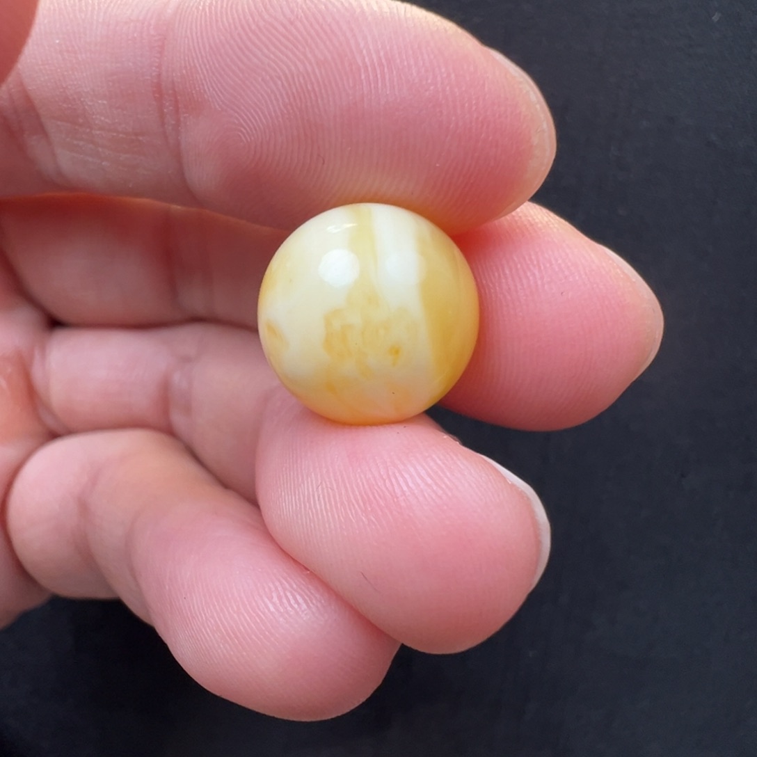 蜜蜡裸石未镶嵌丁*朝珠子