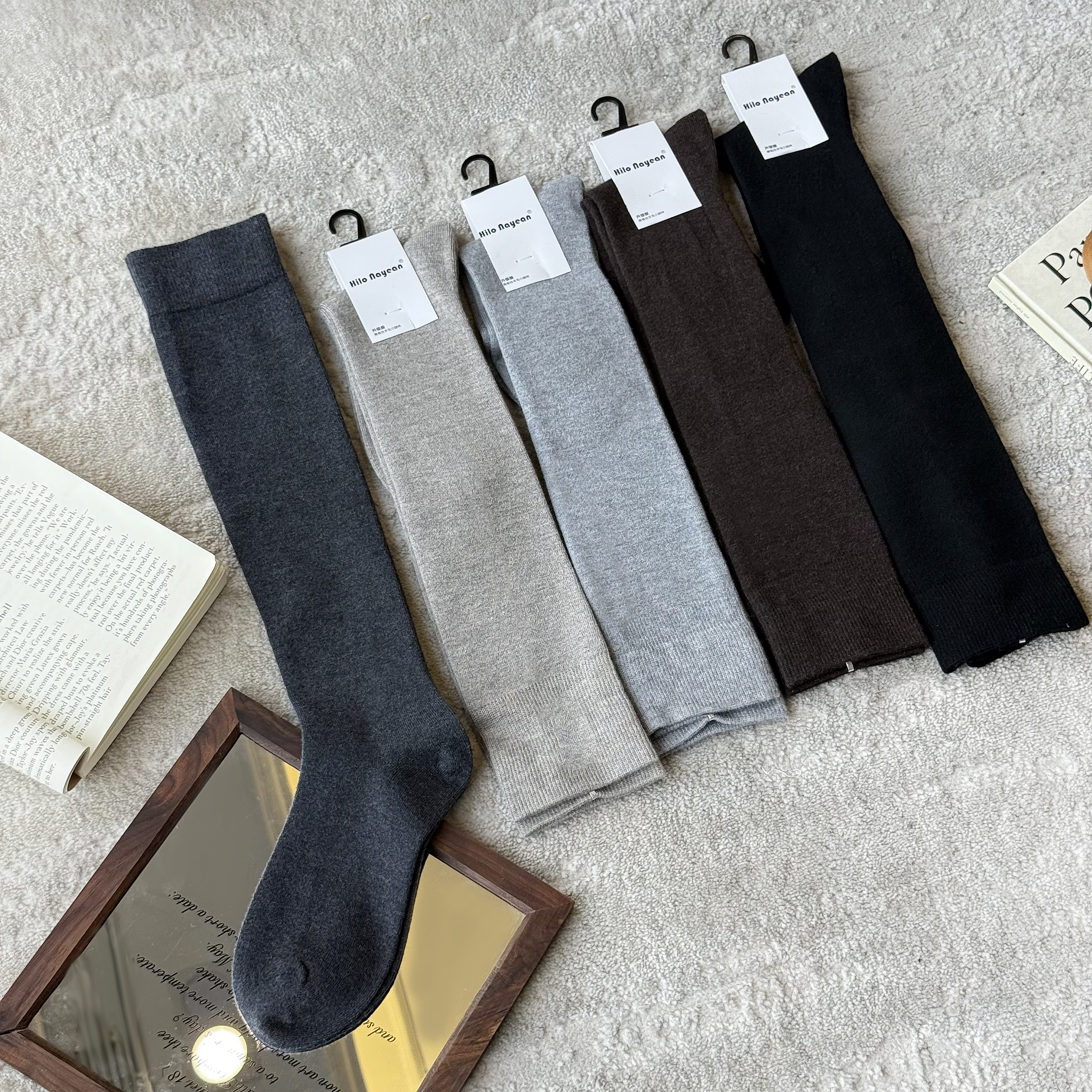 sweet planet—保暖极简风冬季袜子小腿袜女