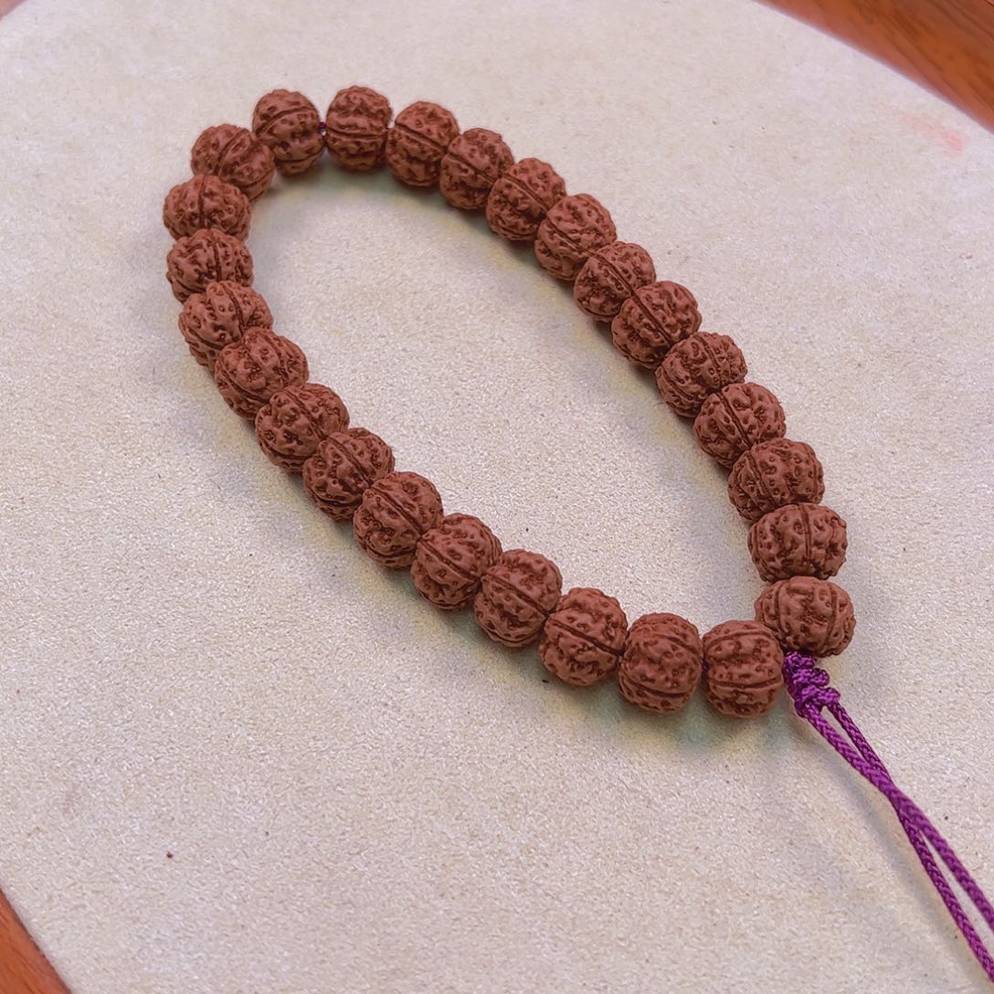 金刚菩提手串凹底梅花