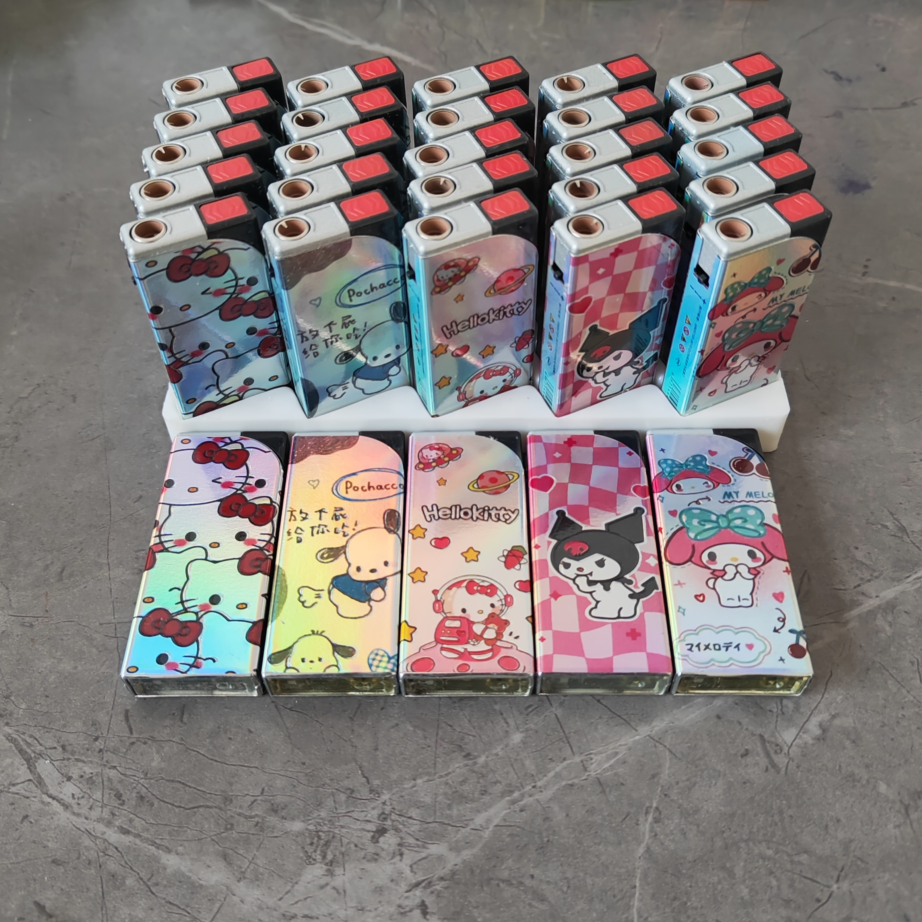 网红三丽鸥系列镭射蓝焰直冲火机生日送礼可充气打火机