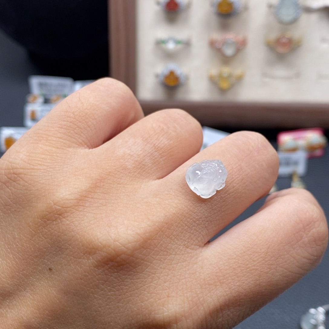 听***雨翡翠银S925镶嵌戒指不退不换