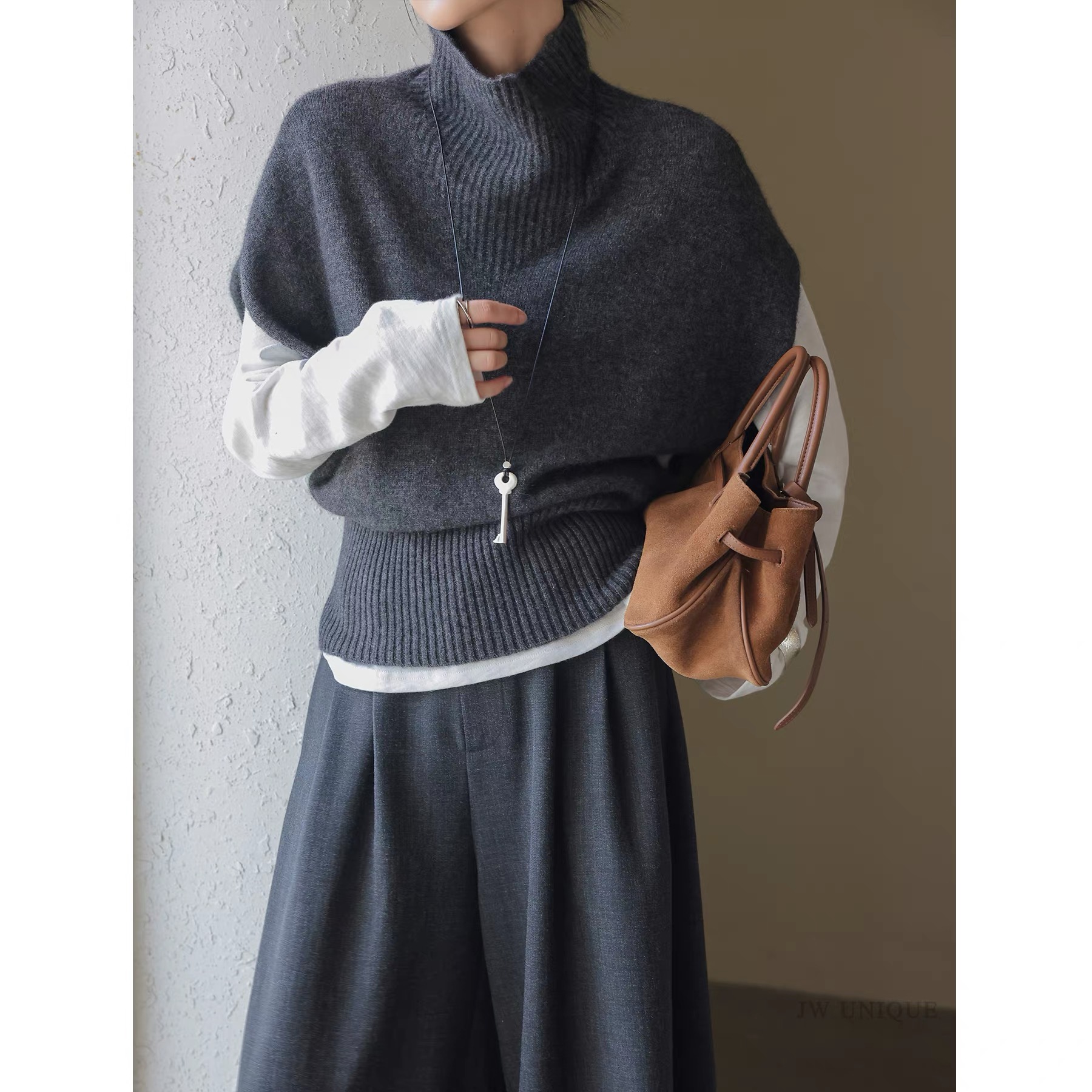 WML/2025秋冬新款上新 25066落肩廓形针织羊毛马甲