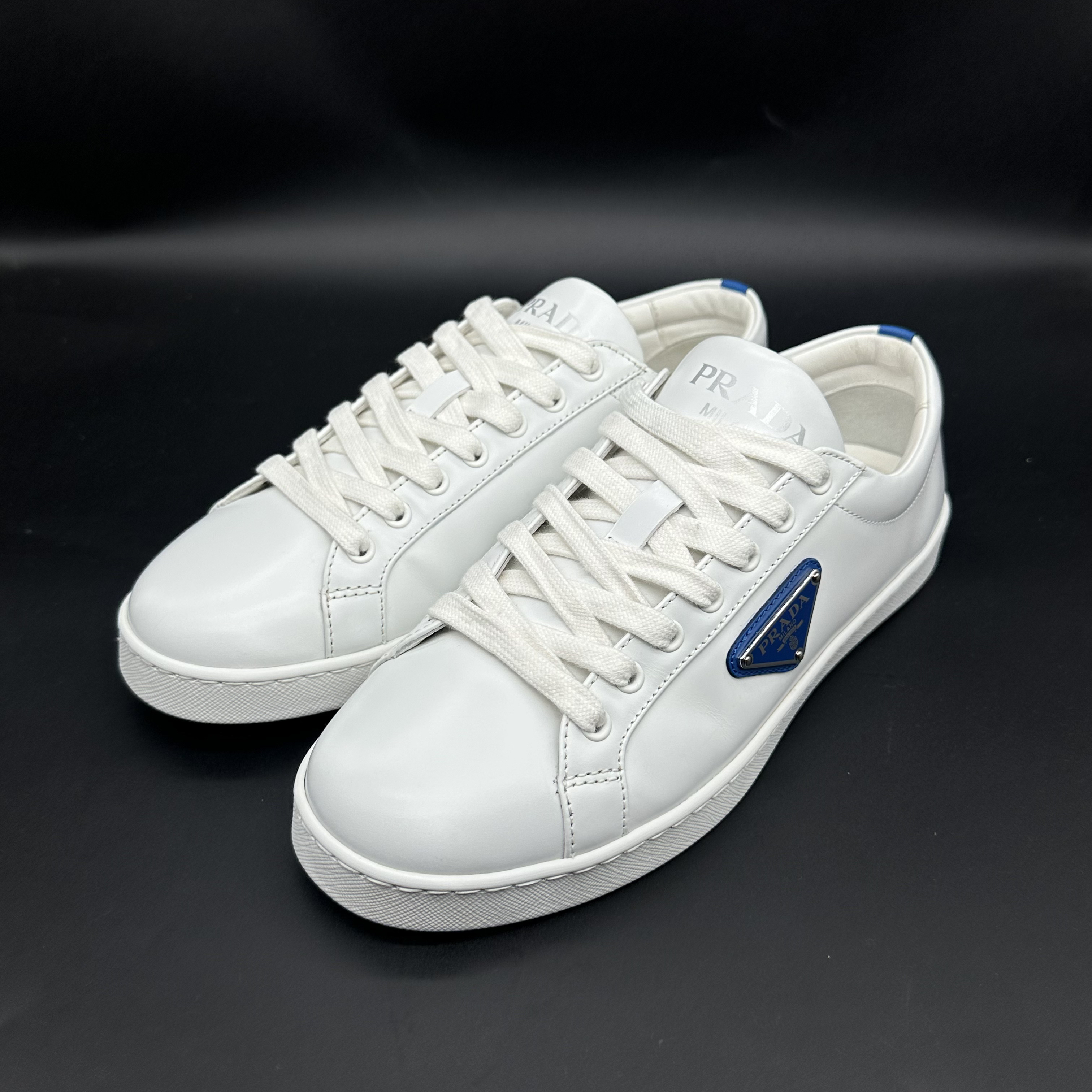 99新 Prada/普拉达 白色时尚三角标厚底休闲鞋经典百搭39.5欧 奢l