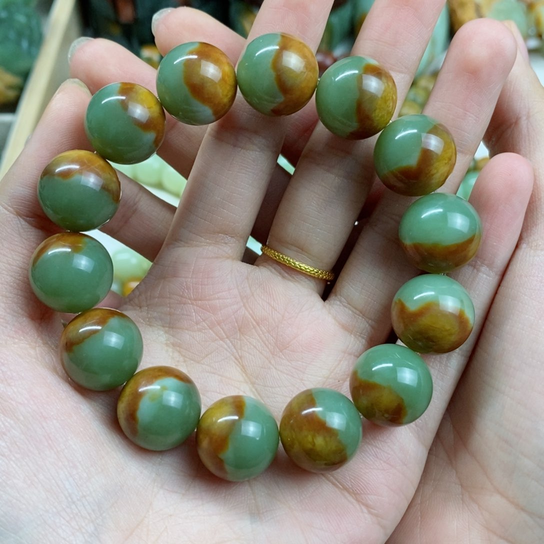 透闪石质玉手串未镶嵌喝**鱼