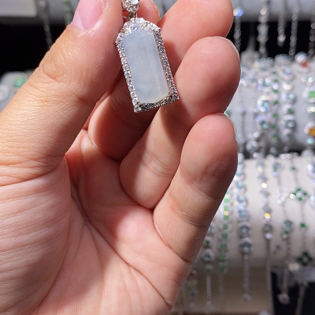 翡翠银S925镶嵌颈饰