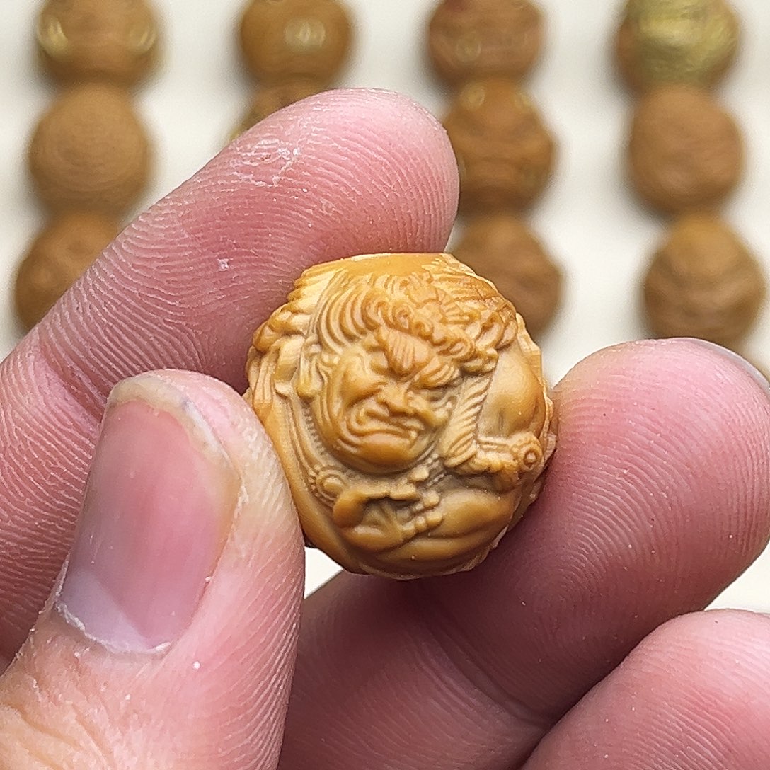 猴头核桃吊坠靠山20