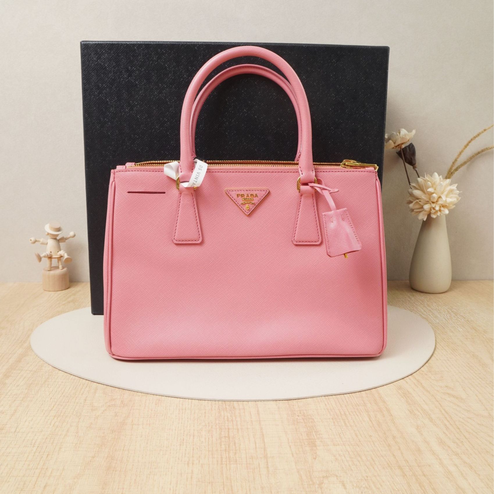 95新 Prada/普拉达 普拉达galleria杀手包中号粉色牛皮/DS042047