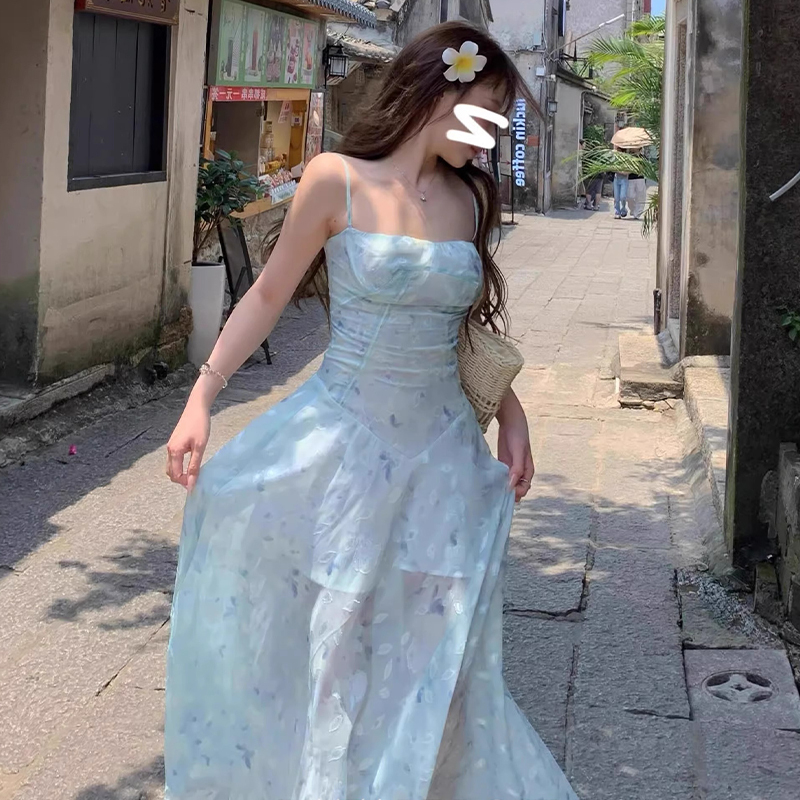 法式蓝色多巴胺吊带连衣裙女夏日绝美海边度假绝美气质收腰长裙
