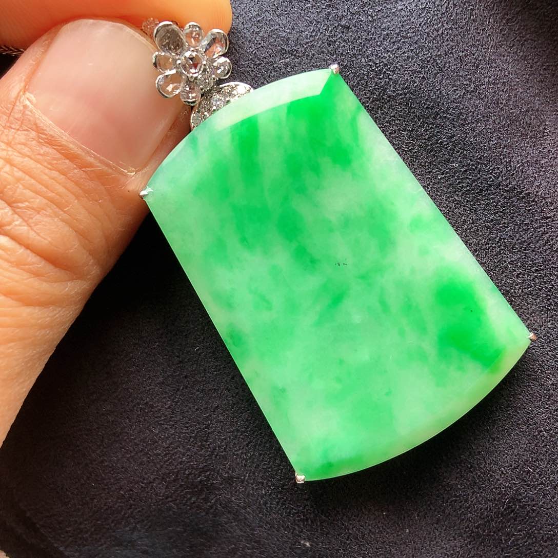 翡翠颈饰18K金镶嵌上新