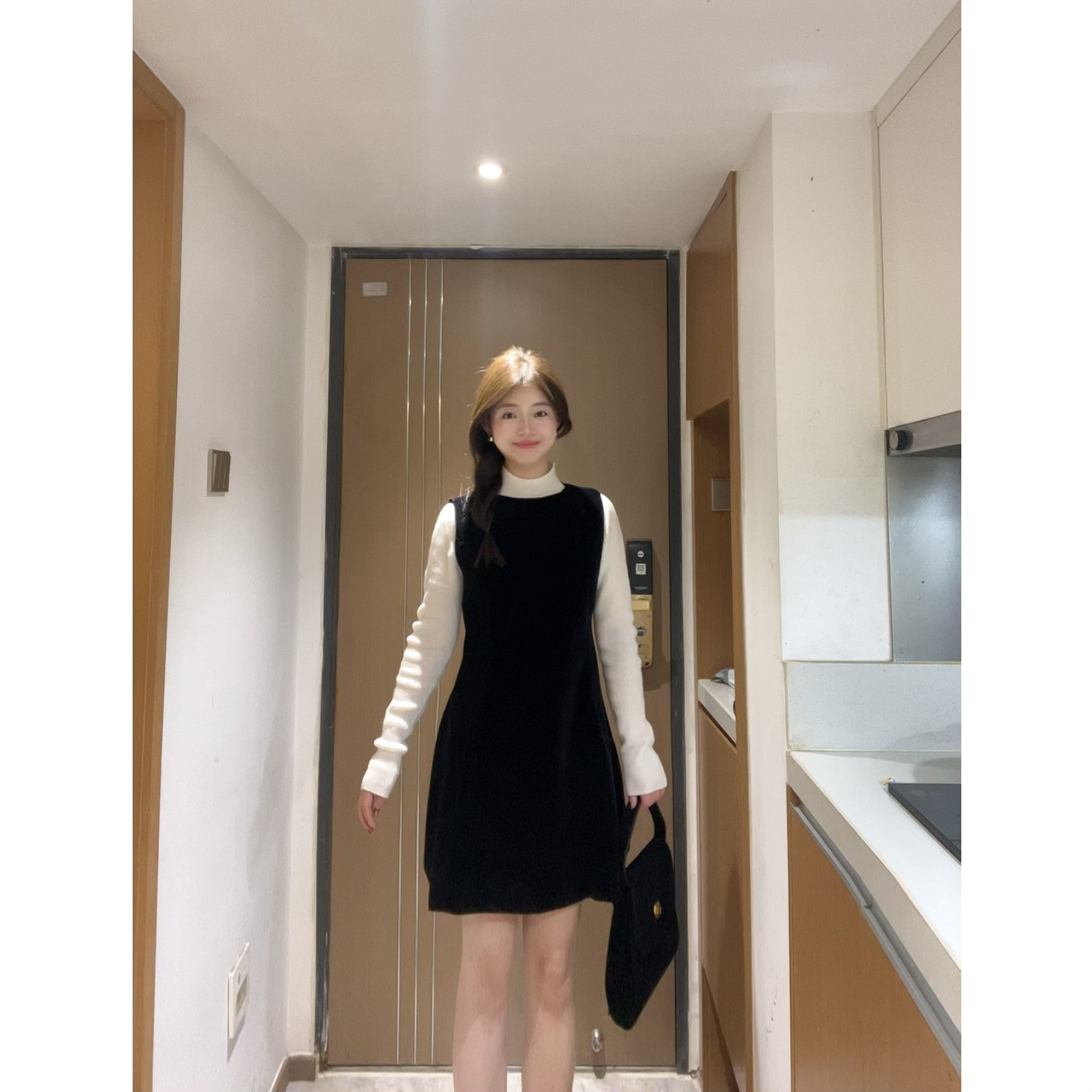  [小黑裙]•高级气质收腰显瘦通勤丝绒背心连衣裙