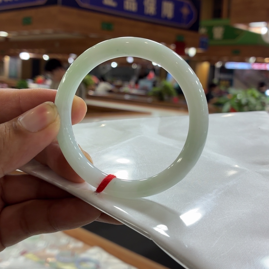 翡翠未镶嵌手镯手镯