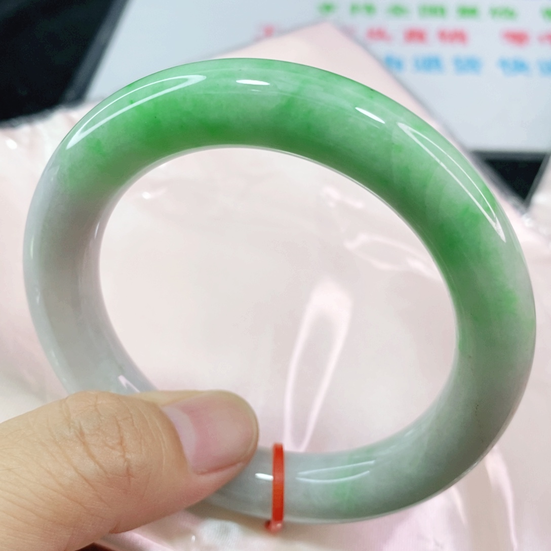 未镶嵌手镯翡翠55.8圈口圆条