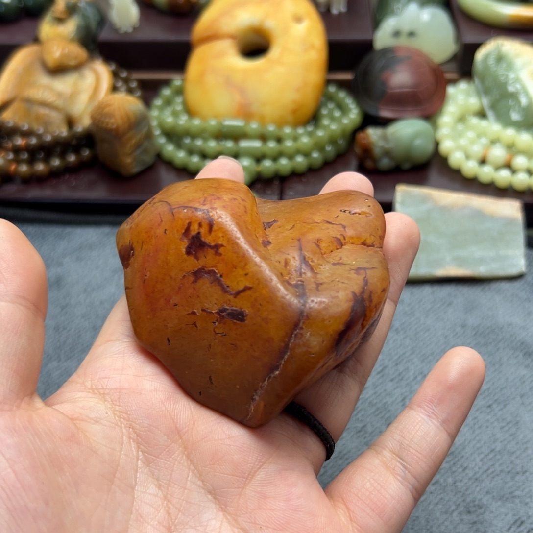 和田玉未镶嵌珠宝奇石