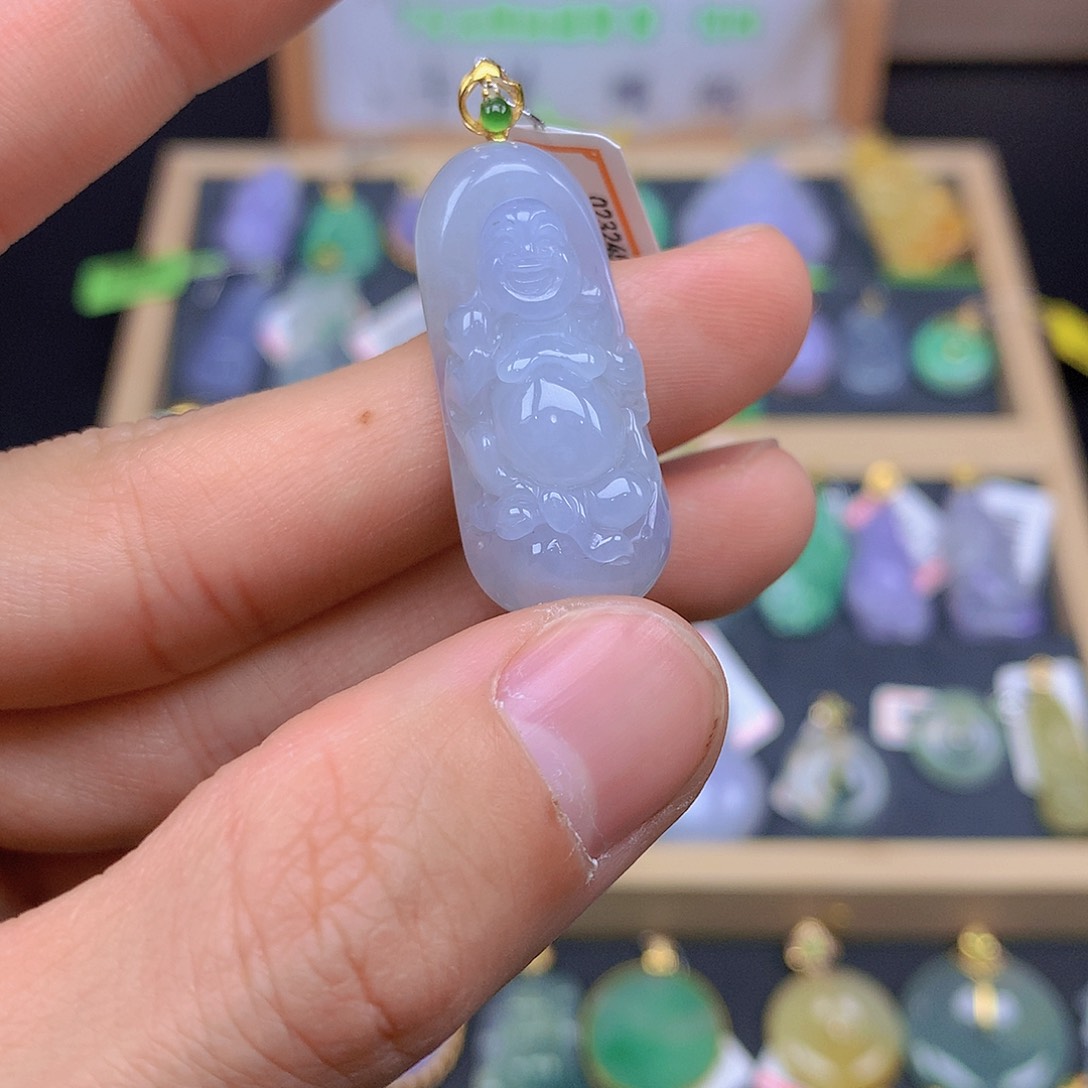 翡翠颈饰18K金镶嵌翡翠