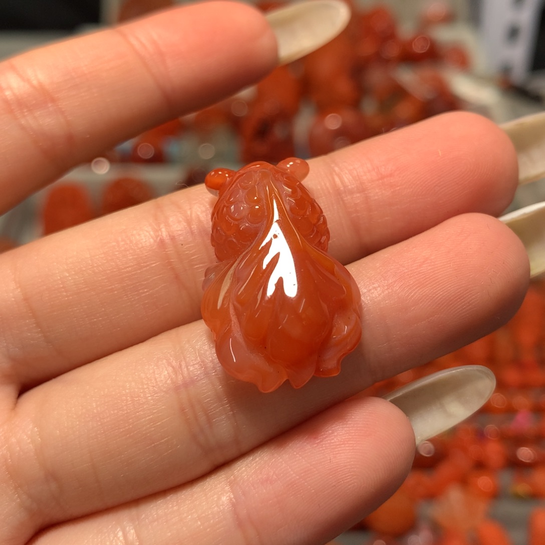 【闪购商品】未镶嵌金鱼微瑕放漏南红玛瑙
