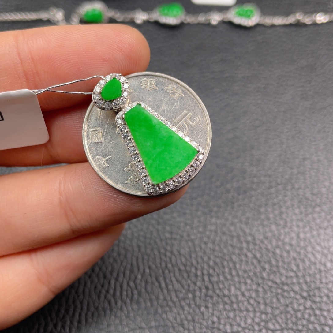 翡翠吊坠(不含链)银S925镶嵌