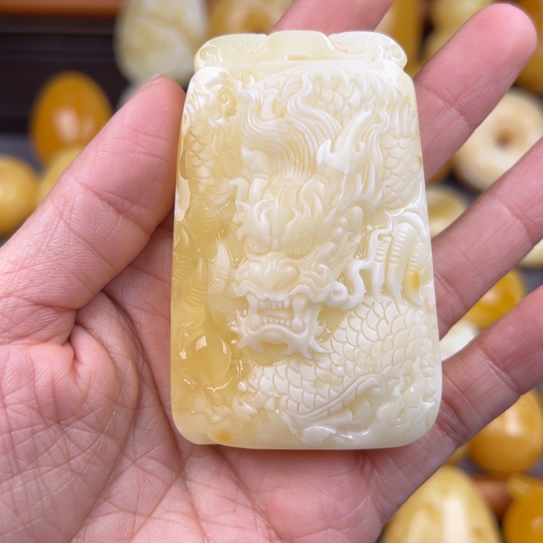 琥珀颈饰未镶嵌纯天然琥珀蜜蜡无优化