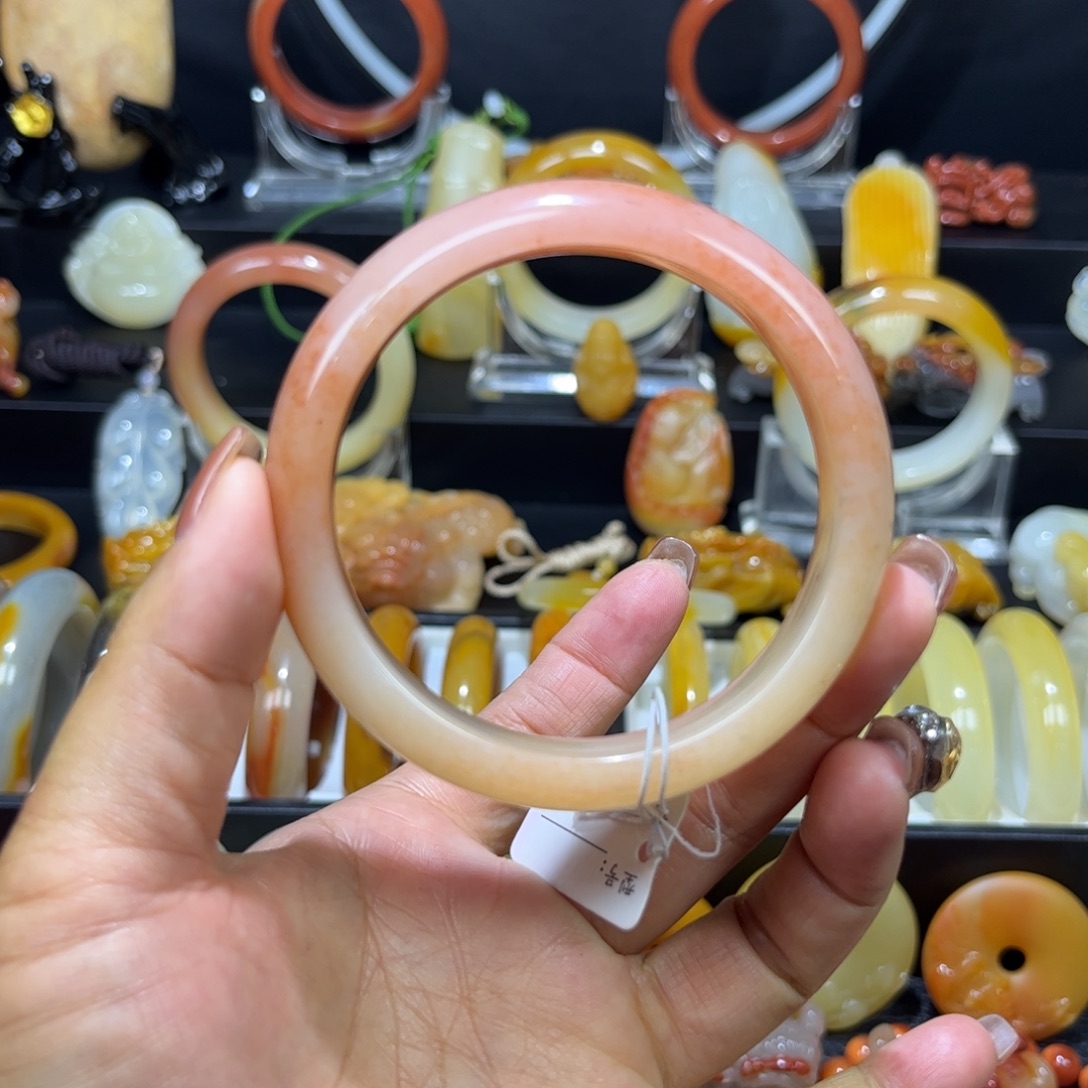 石英质玉（黄龙玉）未镶嵌手镯