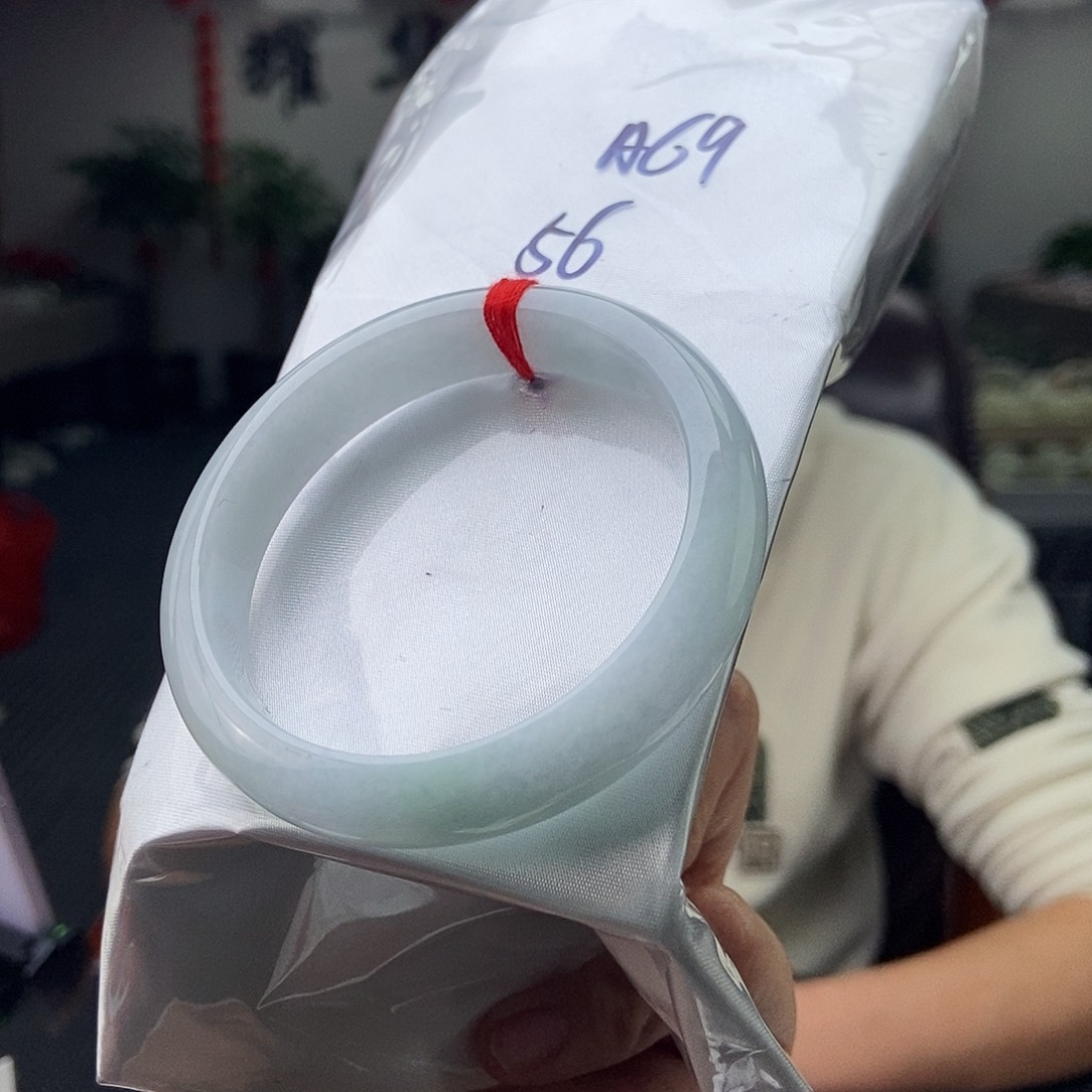 翡翠手镯未镶嵌颜色多样性发拍一发一