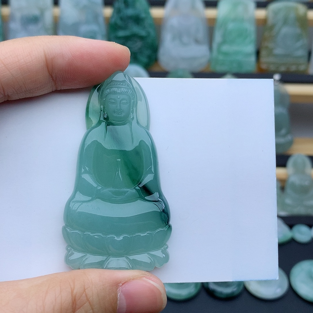 梦***生翡翠未镶嵌颈饰观音