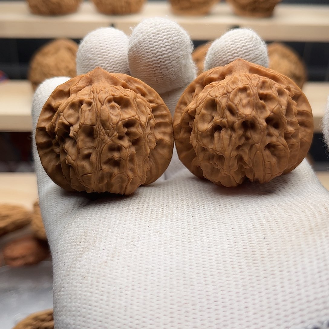 桃核吊坠40龙脉元宝，