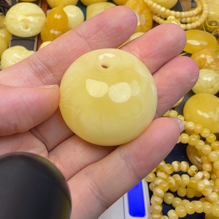 未镶嵌颈饰蜜蜡天然蜜蜡