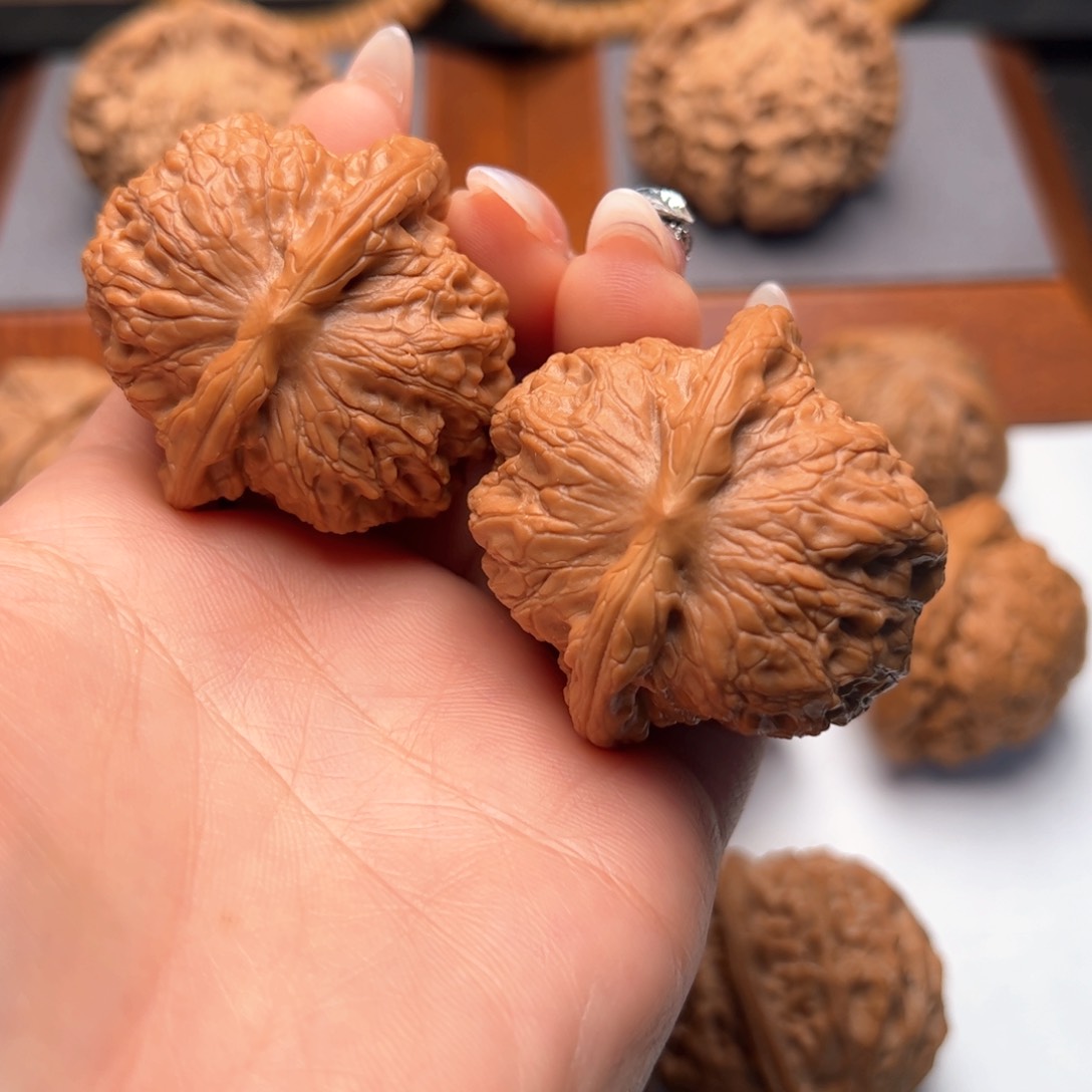 文玩核桃把件米**米血麒麟42