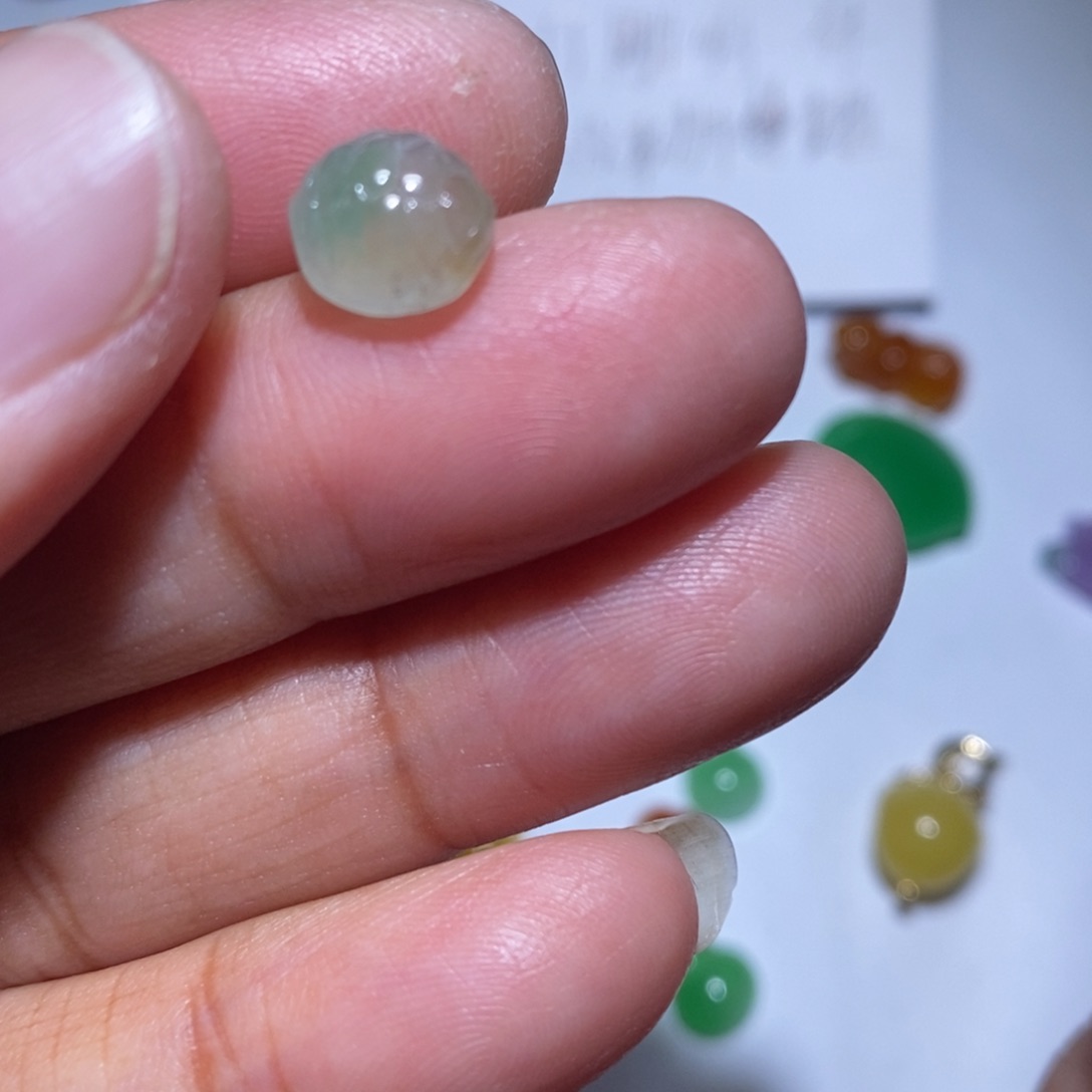 颈饰未镶嵌翡翠1