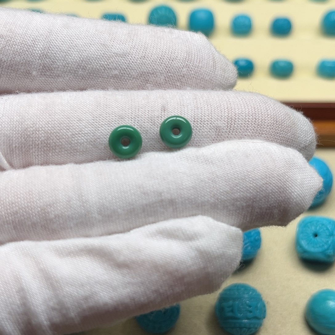 绿松石未镶嵌天然原矿绿松石无镶嵌面包6.5