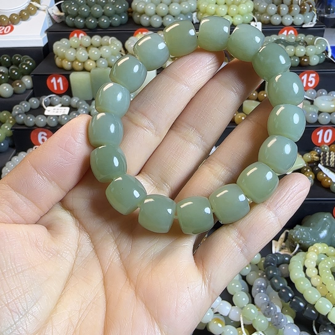 和田玉未镶嵌手链