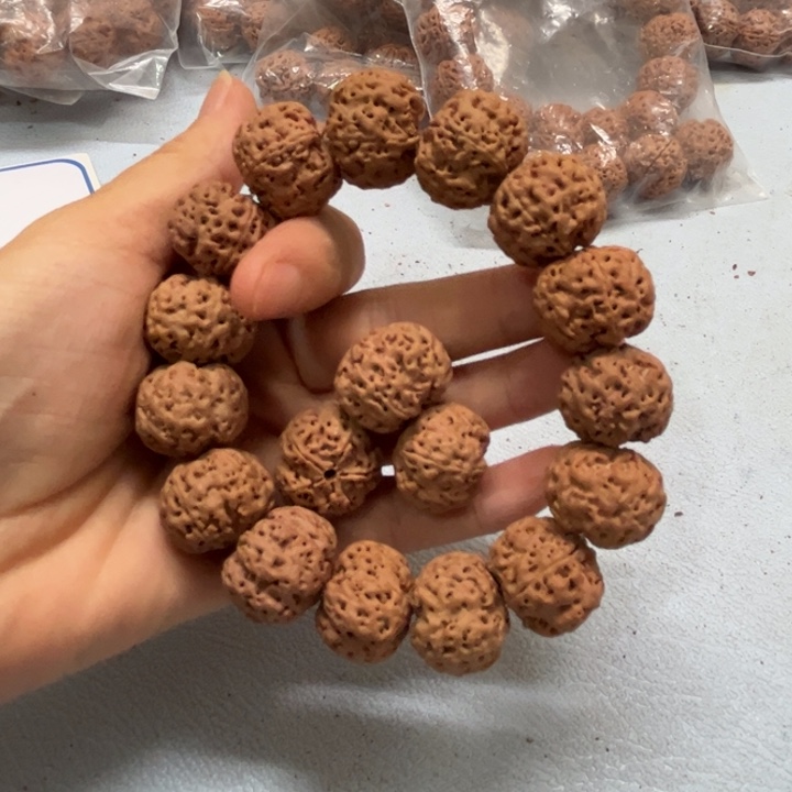 ぅ***e金刚菩提吊坠20mm蜂王手串6@0506